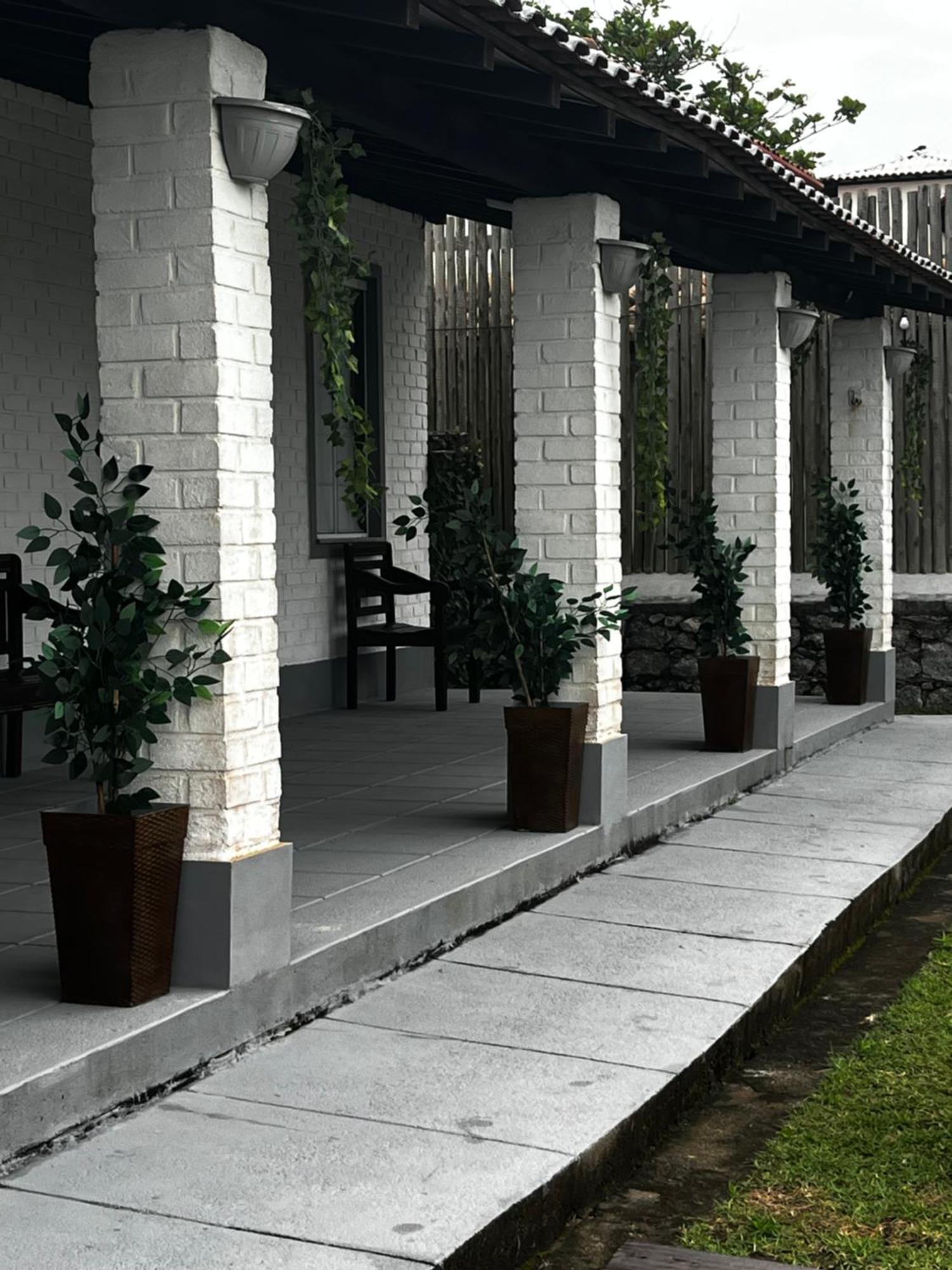 Guest house Casa Do Point *